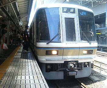 7890189.jpg