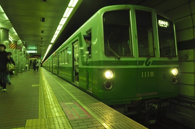 神戸市交通局1000形